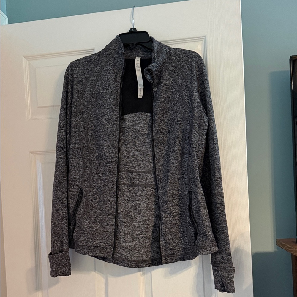 Women’s LuLuLemon zip up
